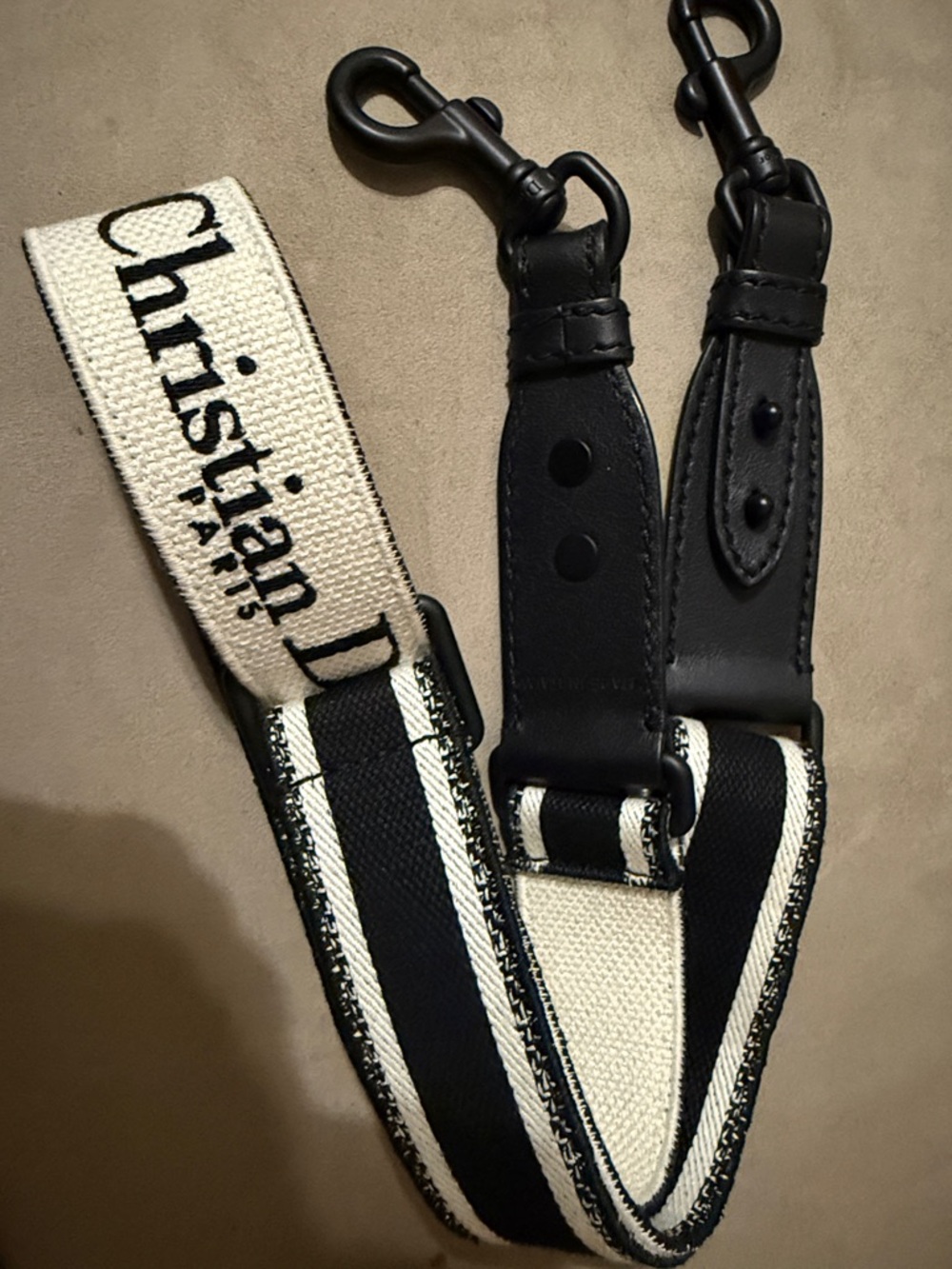 Authentic Dior canvas embroidered shoulder strap with black ultramatte hardware - Picture 2 of 13